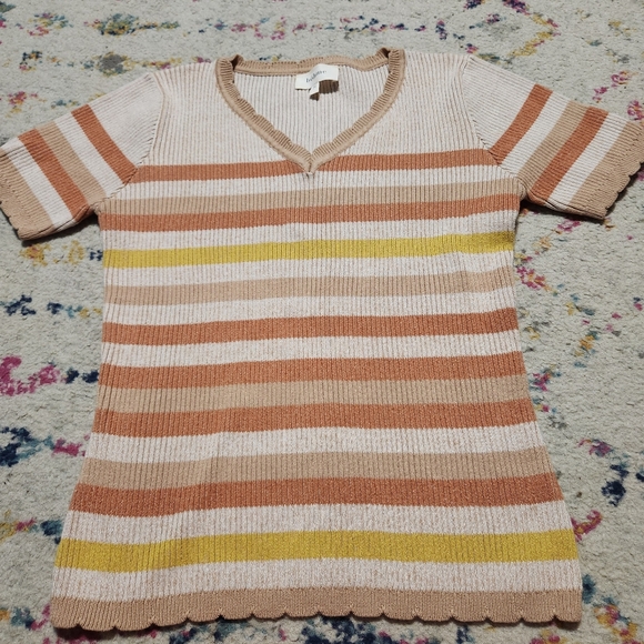 bohme Tops - 💘 Bohme Striped V-Neck Short Sleeve Sweater